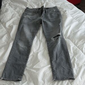 Lucky Brand Women's Grey Distressed Skinny Jeans with Knee Rip